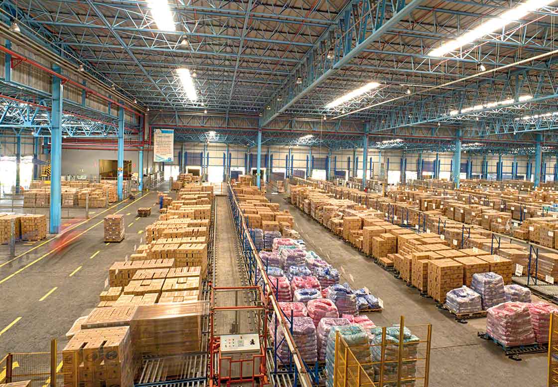 La consolidación de mercaderías es una estrategia encaminada a optimizar el espacio de almacenamiento La consolidación de mercaderías es una estrategia encaminada a optimizar el espacio de almacenamiento