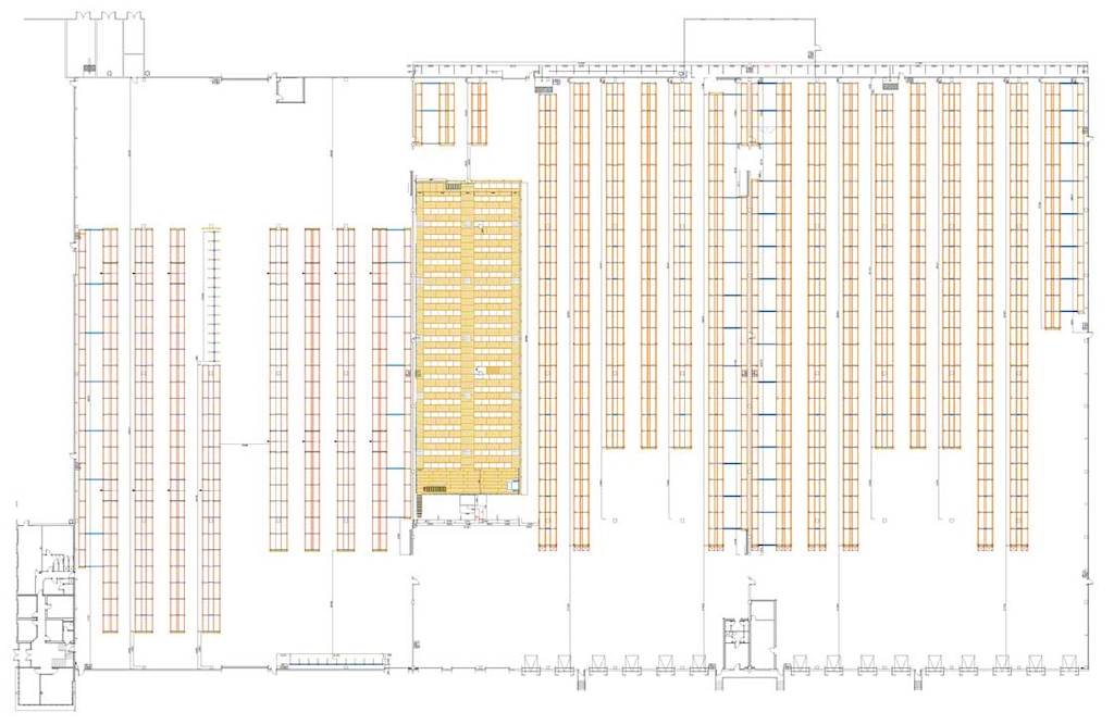 ‘Layout’ de un depósito sectorizado con zona de almacenamiento, picking y estanterías cantilever
