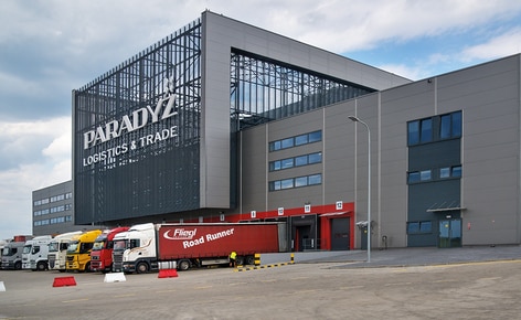Ceramika Paradyż refuerza su apuesta por las últimas tecnologías con su nuevo depósito automático autoportante en Polonia