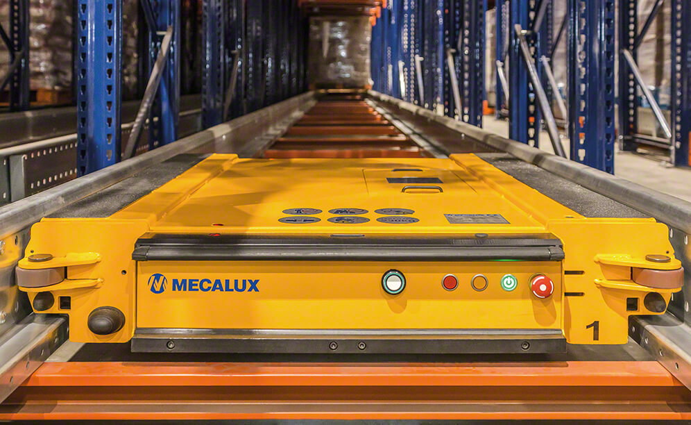 Sistemas de almacenaje por compactación en el nuevo depósito de Selmi en Brasil Sistemas de almacenaje por compactación en el nuevo depósito de Selmi en Brasil