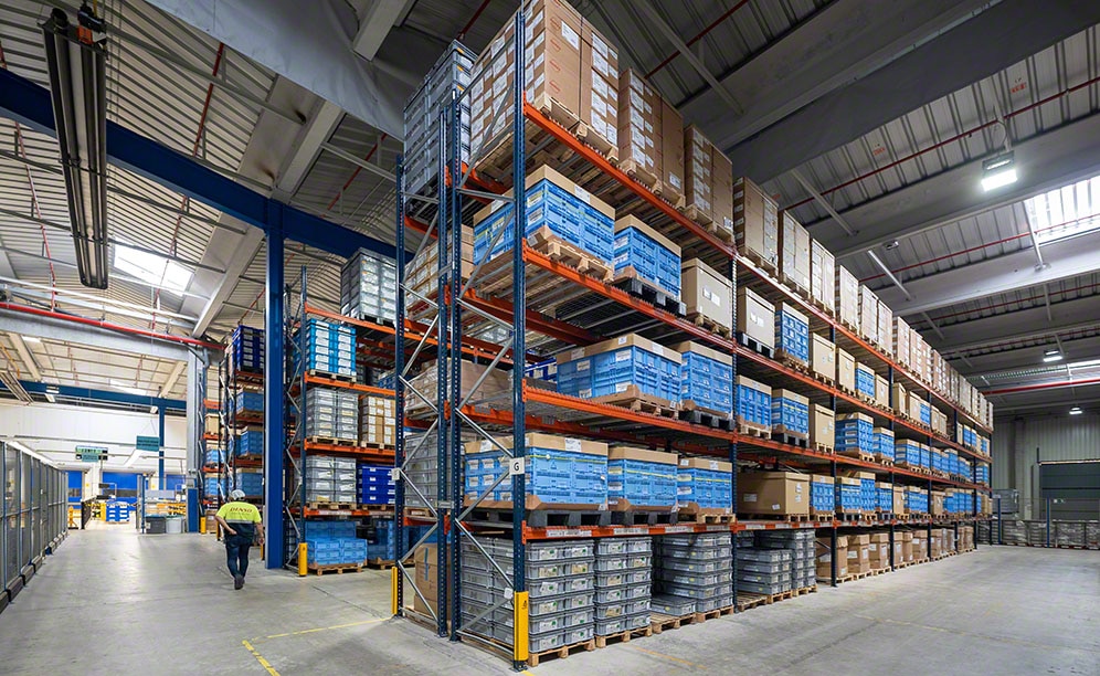 DENSO: tres sistemas de almacenamiento garantizan una buena organización DENSO: tres sistemas de almacenamiento garantizan una buena organización