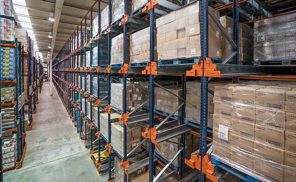 ¿Cómo conseguir capacidad para 1.000 pallets más en la misma superficie de almacenamiento? ¿Cómo conseguir capacidad para 1.000 pallets más en la misma superficie de almacenamiento?