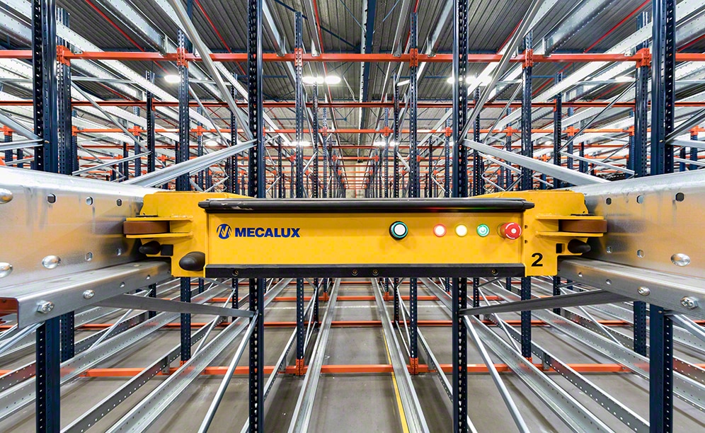 Pallet Shuttle semiautomático en el depósito de Cruz Roja en Francia Pallet Shuttle semiautomático en el depósito de Cruz Roja en Francia