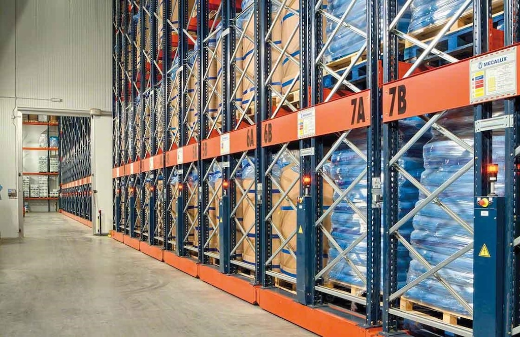 Los racks móviles Movirack han conseguido aumentar la capacidad del depósito frigorífico de Iberfresco Los racks móviles Movirack han conseguido aumentar la capacidad del depósito frigorífico de Iberfresco
