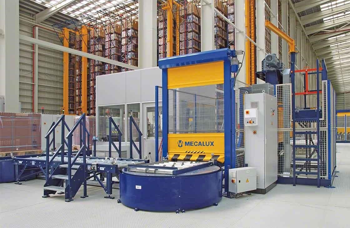 En depósitos automáticos, el puesto de inspección de pallets se encarga de realizar el control de calidad tras la recepción de mercaderías