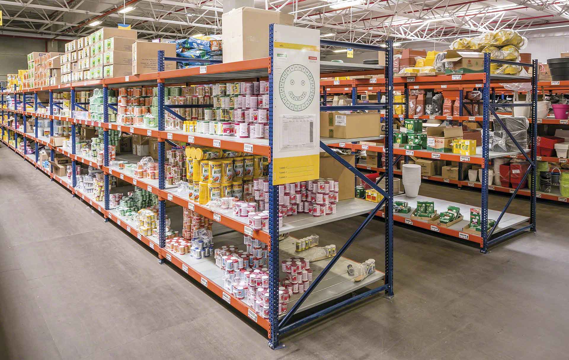 Las ‘dark stores’ aceleran la logística del supermercado online