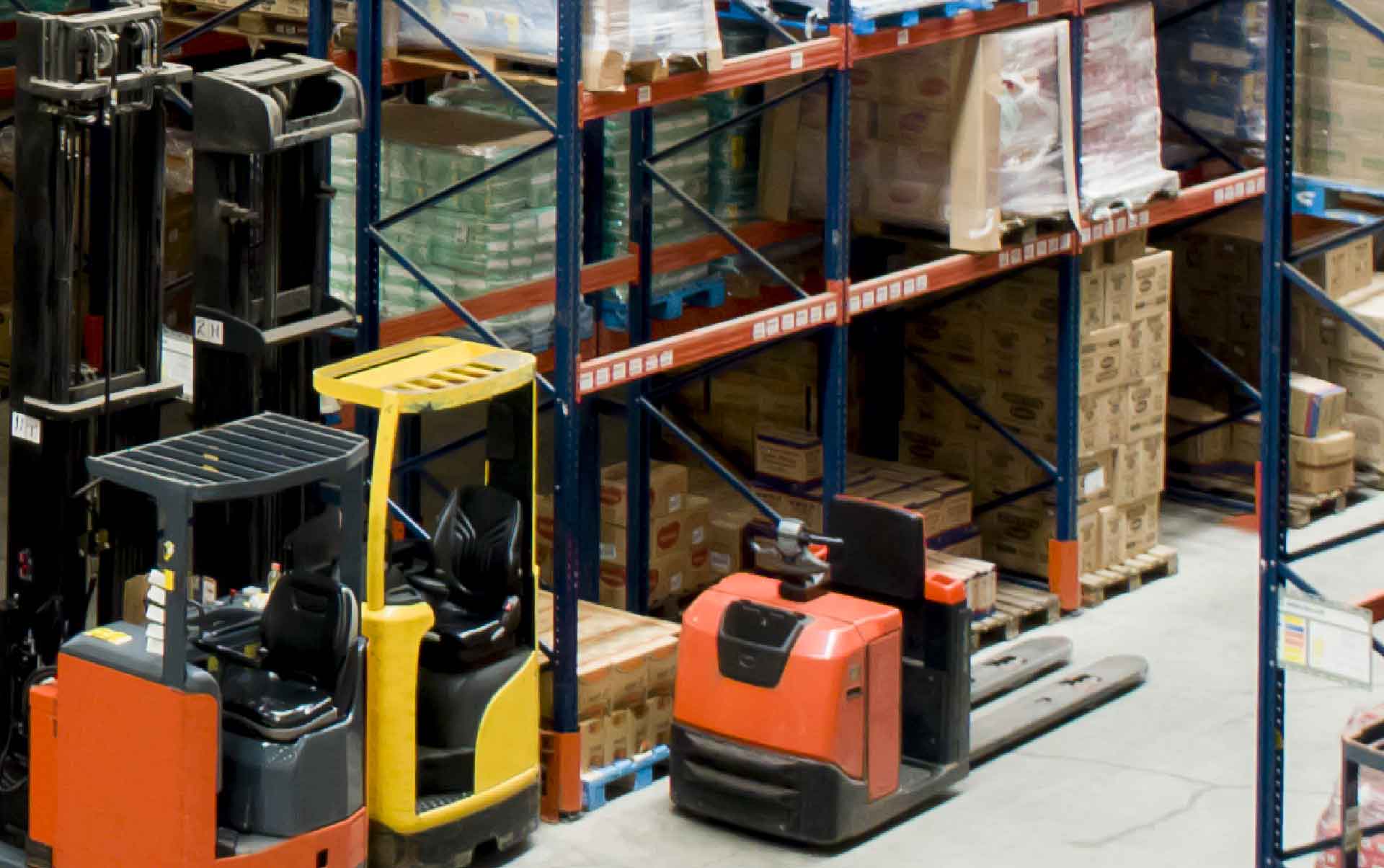 Mecalux equipa el depósito de prácticas de Startévo Mecalux equipa el depósito de prácticas de Startévo