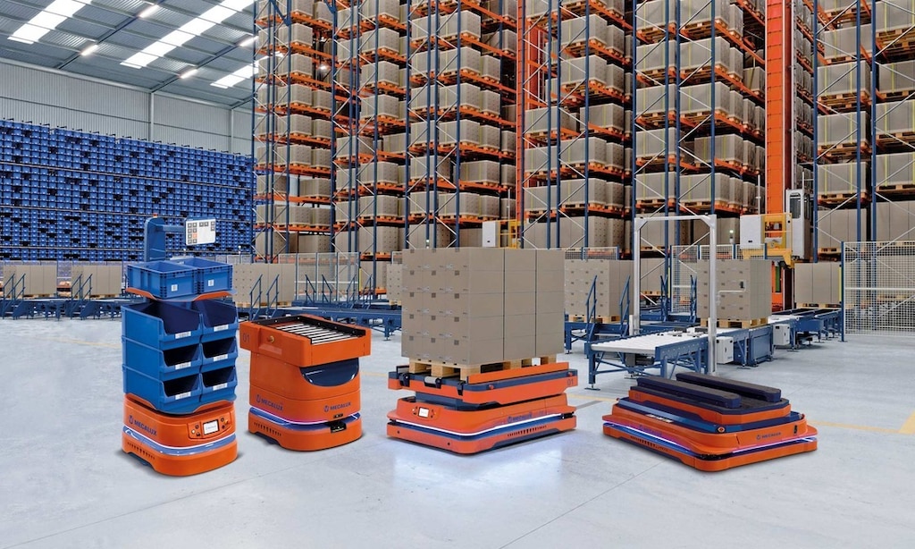 Distintos modelos de AMR pueden trasladar cajas, paquetes o pallets o colaborar en operativas de picking