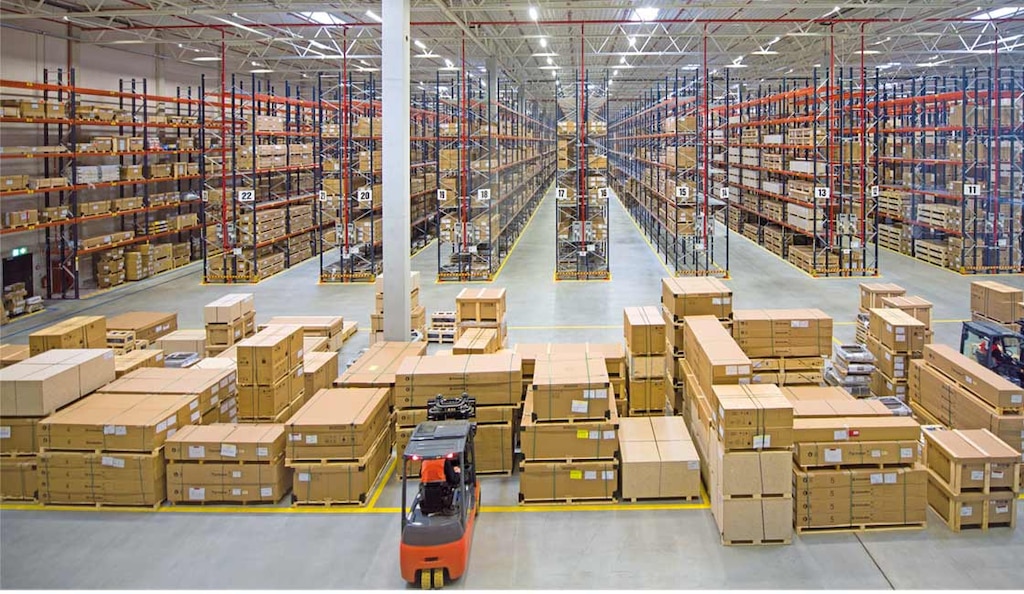 El apilado de pallets mejora el aprovechamiento de la superficie en determinadas operaciones