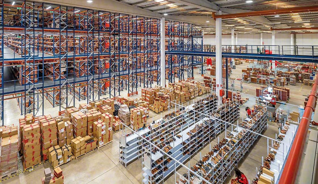 La gestión de un depósito o centro logístico ante el Black Friday es uno de los grandes retos anuales