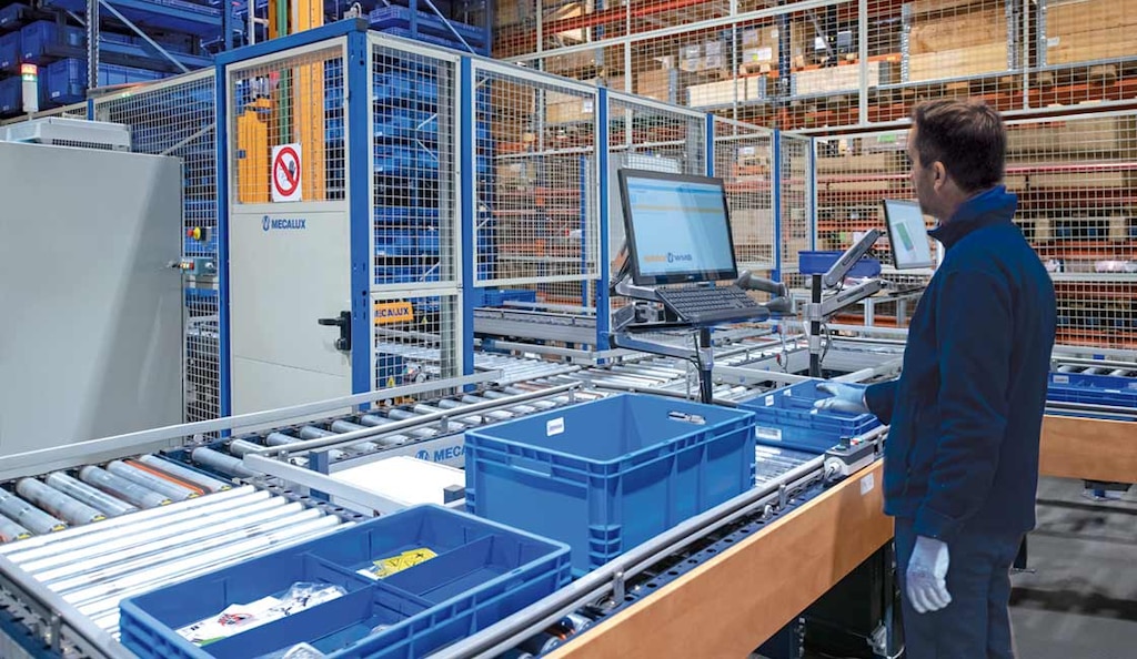El sistema WMS de gestión de almacenes intercambia información con otros sistemas en tiempo real