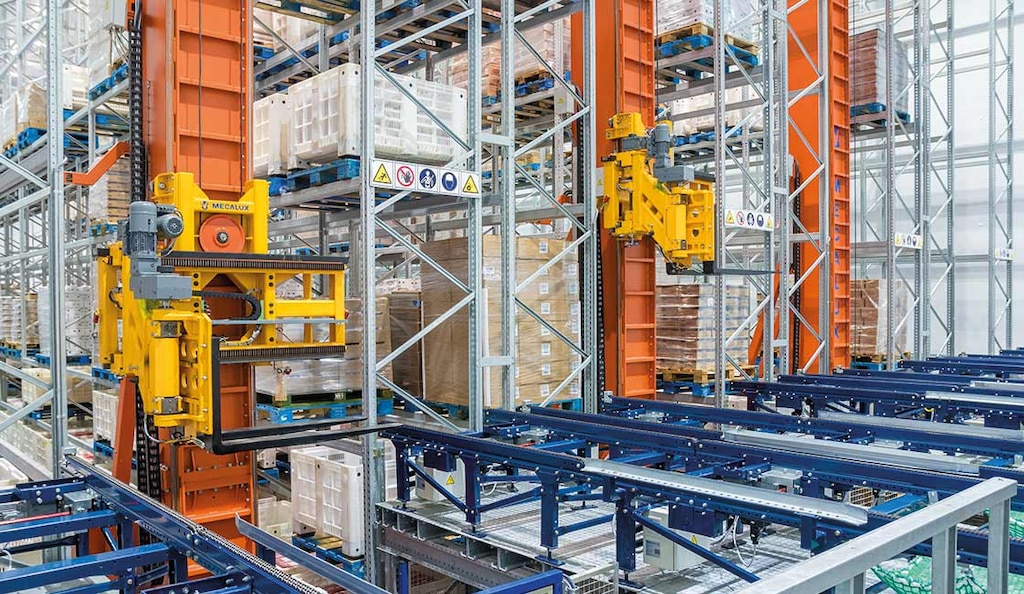 Los depósitos automatizados incorporan sistemas capaces de mover las cargas.