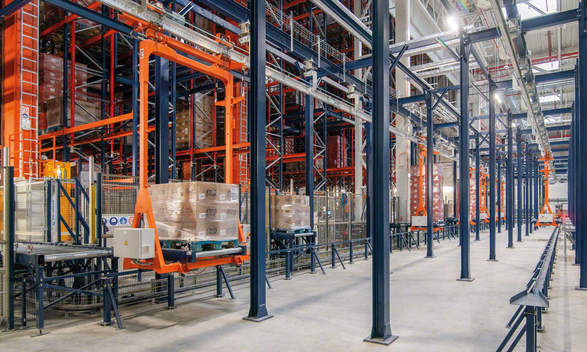 PepsiCo instala su primer depósito automático en Polonia con Mecalux PepsiCo instala su primer depósito automático en Polonia con Mecalux