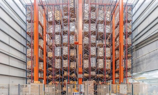 Vitrinor: un depósito automático para 8 millones de artículos de cocina al año