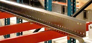 Los raíles posibilitan la circulación del shuttle 3D por pasillos y canales