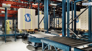 Circulación de los shuttles 4-Way por el bloque de racks